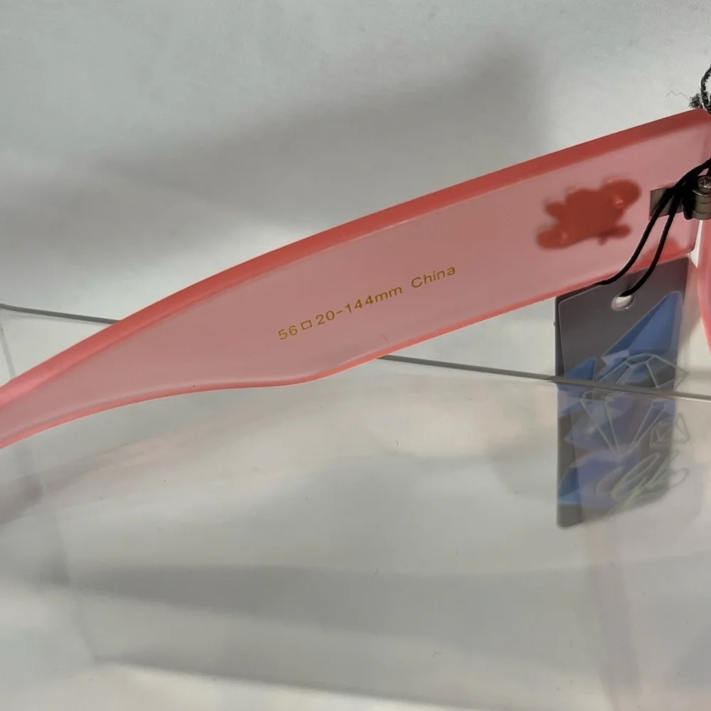 NWT GLO Solid Pink Opaque Framed Sunglasses